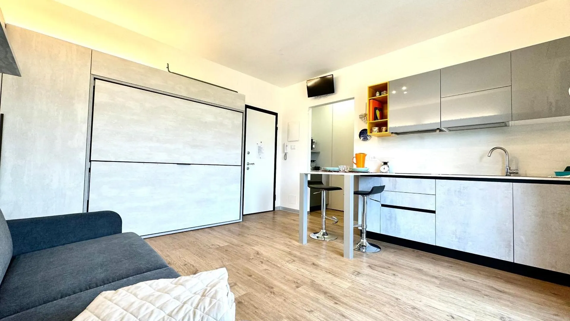 Apartment Appartamento Perla Peschiera del Garda Italy